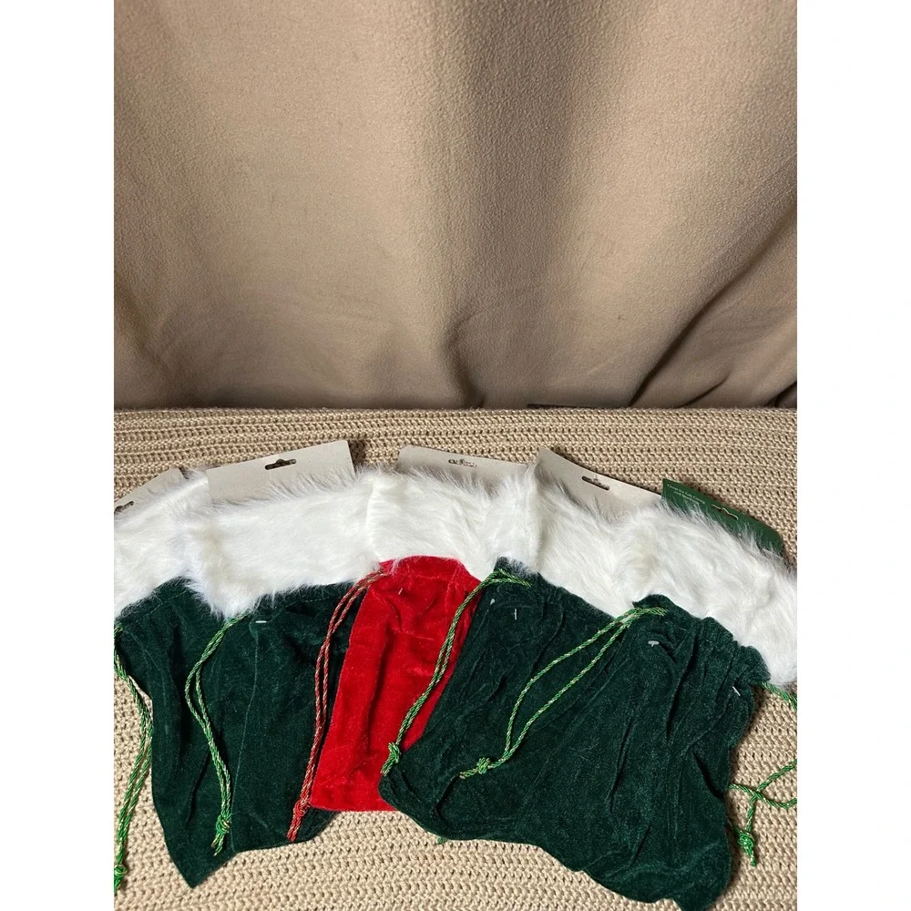 Holiday Velvet Decor Christmas Gift Bags Faux Fur Trim Lot of 5 Red Green